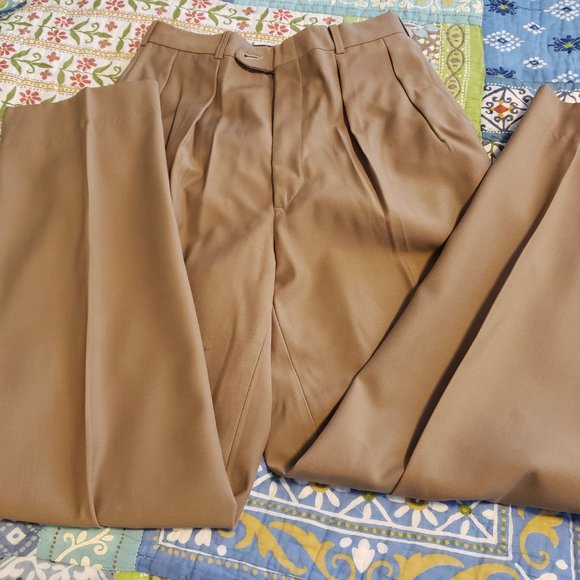 ASPEN LEAF -TAN FRONT PLEATED SLACKS- 26" WAIST ( SIZE 8 ) EXCELLENT CONDITION - Picture 4 of 10